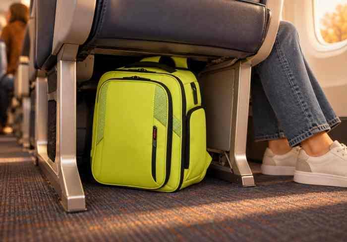 Bajo asiento